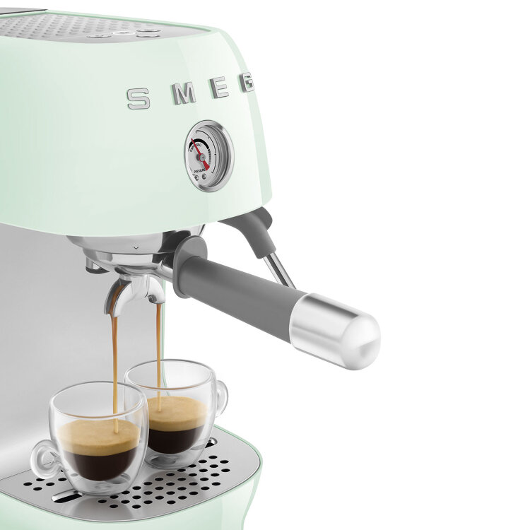 Кофемашина-эспрессо Smeg ECF03PGEU