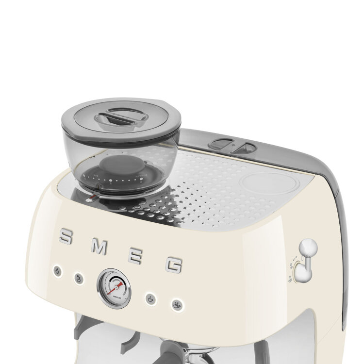 Кофемашина-эспрессо Smeg EGF03CREU